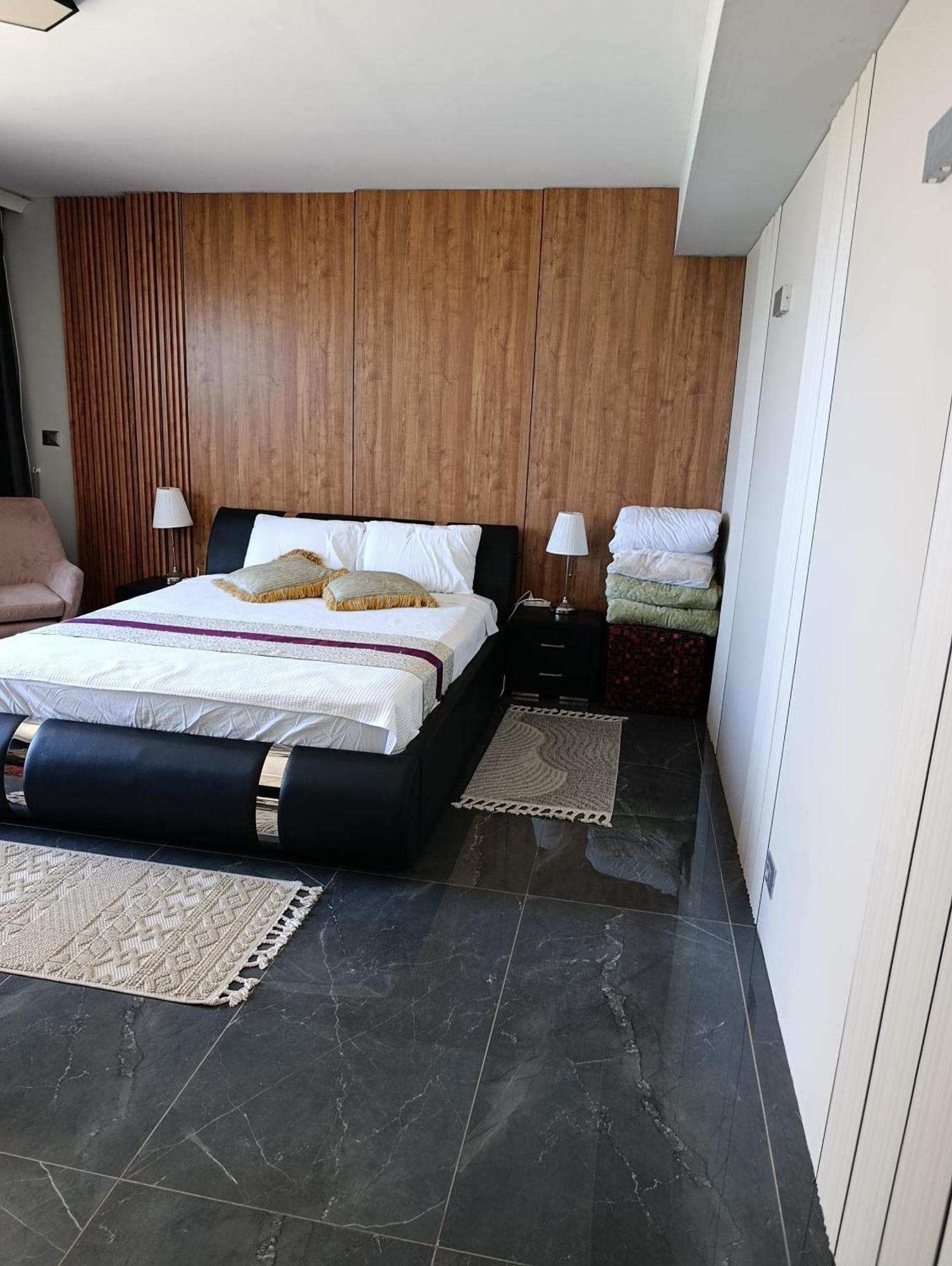 Penthouse Apartment On The Beach 바트얌 외부 사진