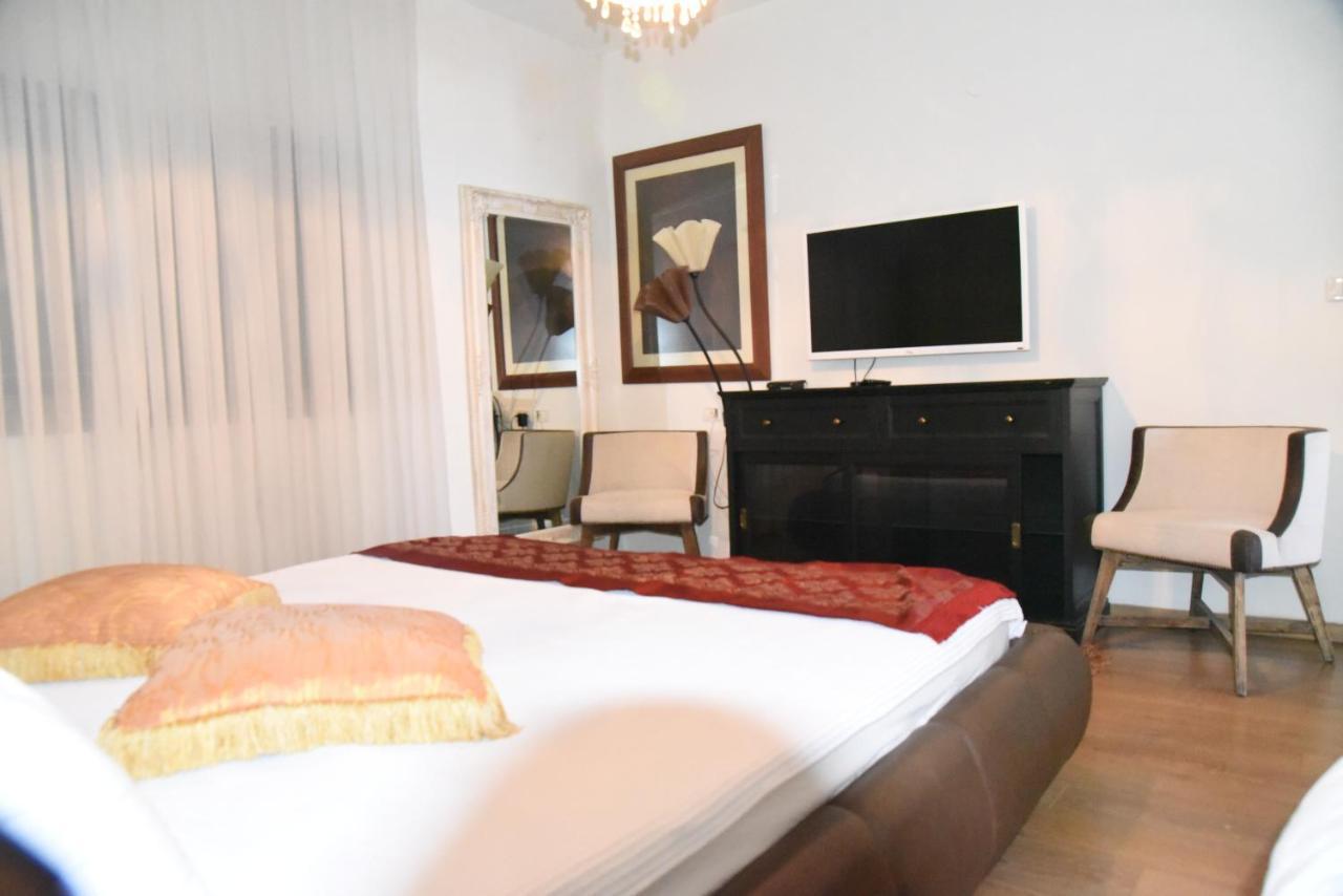 Penthouse Apartment On The Beach 바트얌 외부 사진